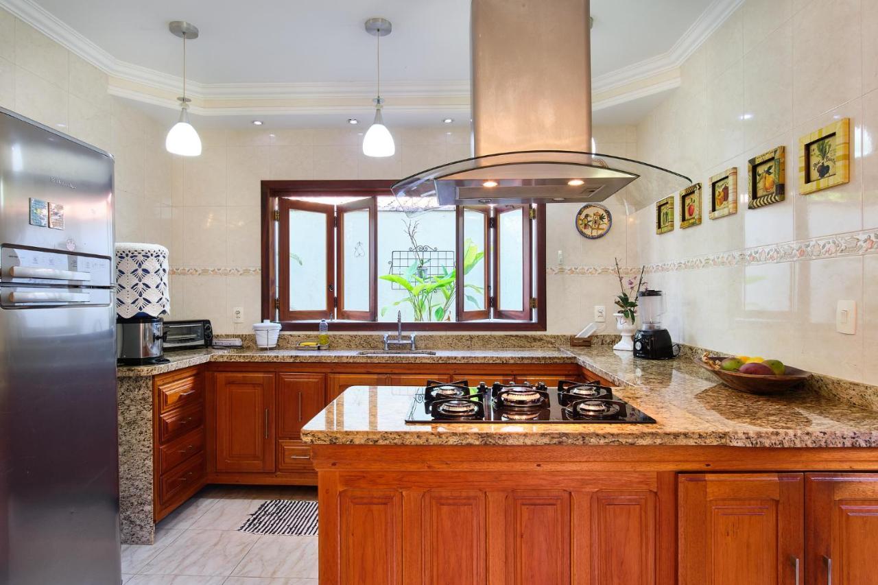 Вилла Casa Petunia Com Ar E Piscina Perto Do Centro Парати Экстерьер фото