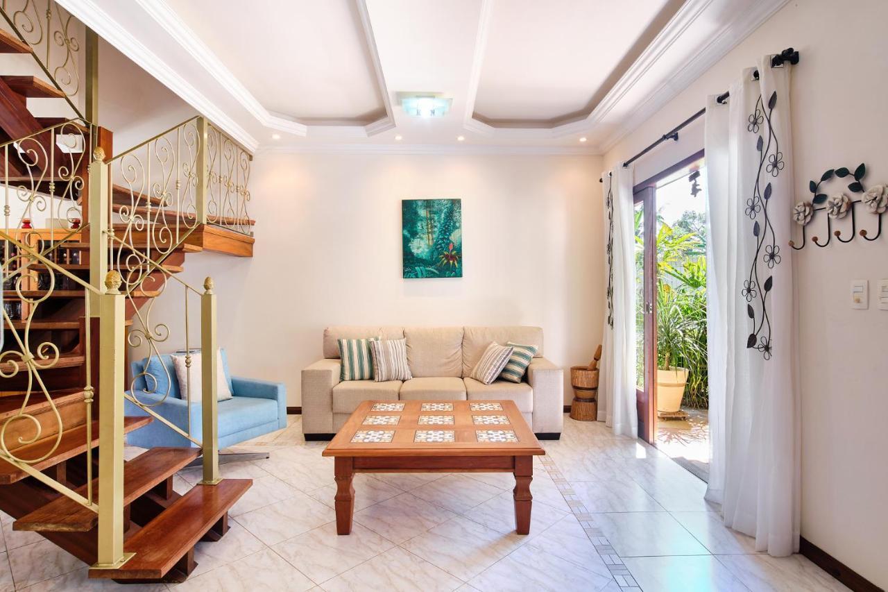 Вилла Casa Petunia Com Ar E Piscina Perto Do Centro Парати Экстерьер фото