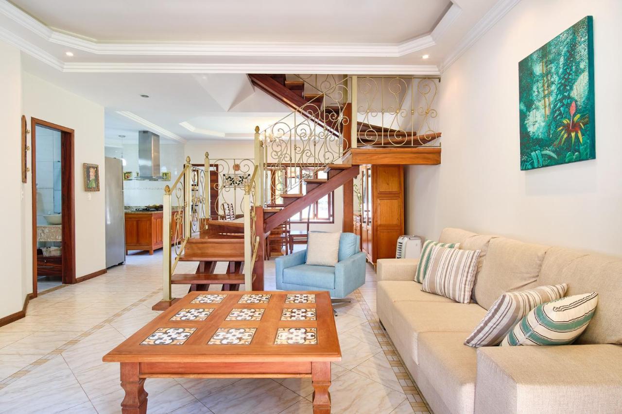 Вилла Casa Petunia Com Ar E Piscina Perto Do Centro Парати Экстерьер фото