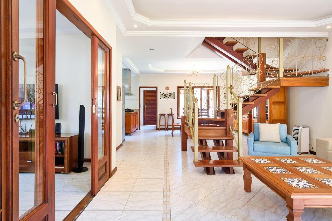 Вилла Casa Petunia Com Ar E Piscina Perto Do Centro Парати Экстерьер фото
