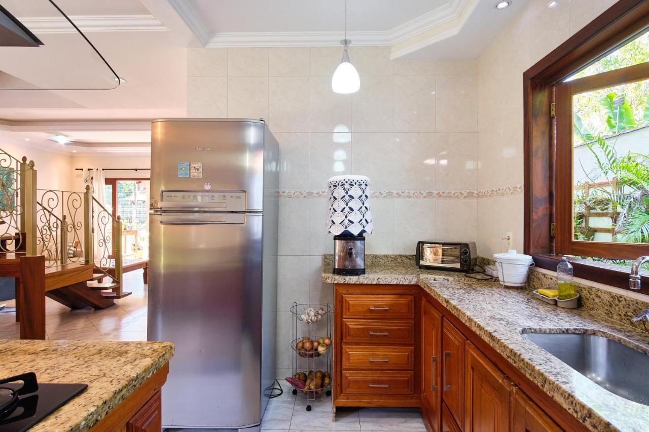 Вилла Casa Petunia Com Ar E Piscina Perto Do Centro Парати Экстерьер фото